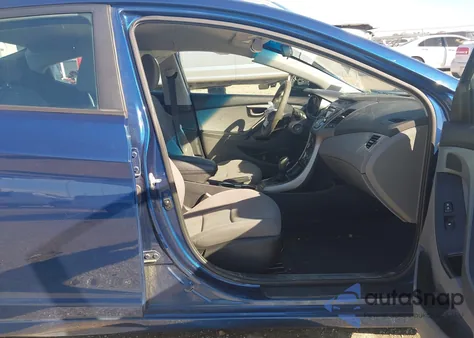 2015 Hyundai Elantra Se z USA, uszkodzony, nr VIN 5NPDH4AEXFH649585